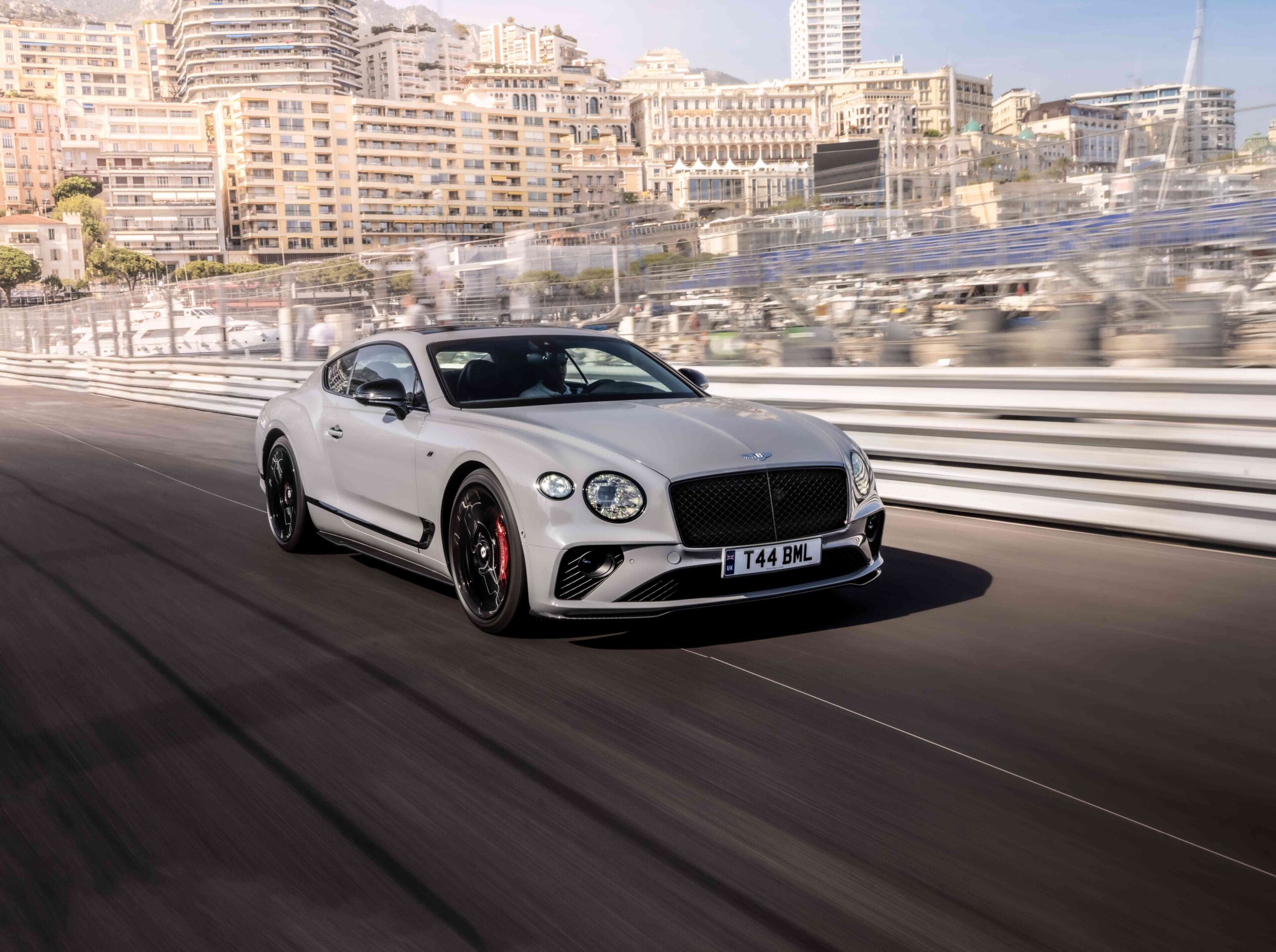 عائلة S الجديدة لطرازات Continental GT وGTC - تميّزٌ أكثر فرادة