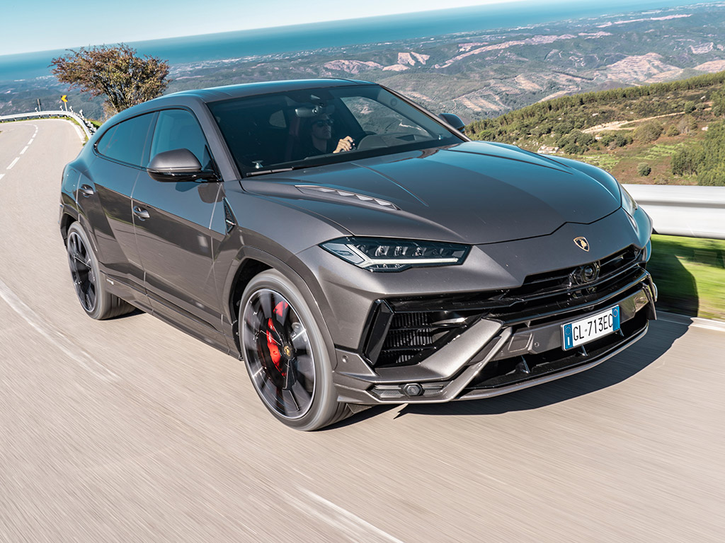 First drive Urus S in Portugal DriveArabia