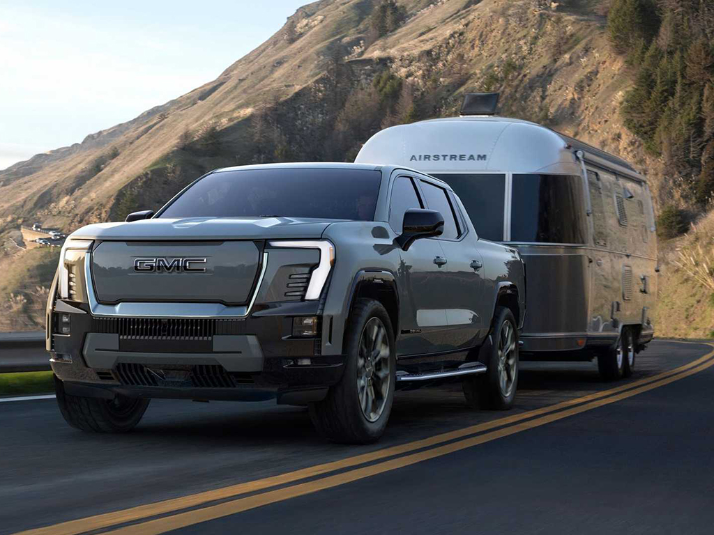 Image for 2024 GMC Sierra EV debuts to electrify the truck industry even further