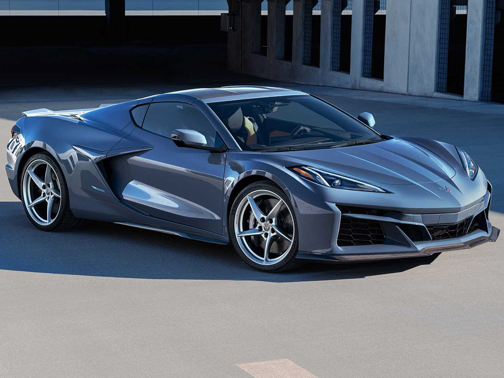 2024 Chevrolet Corvette ERay electrifies the sports car for the first