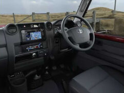 Toyota Land Cruiser 70 interior