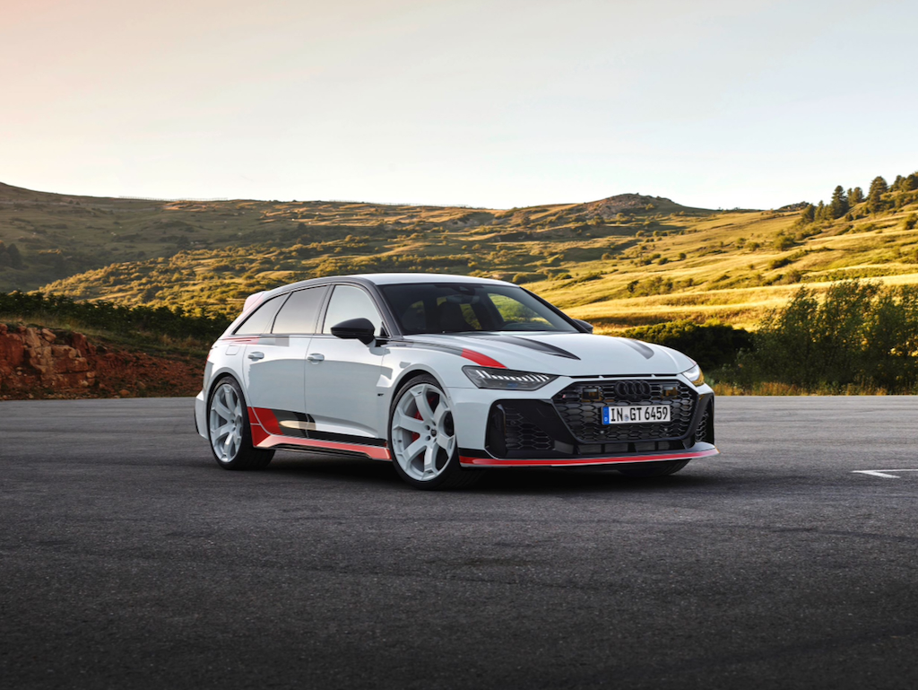 سيارة RS 6 Avant GT الجديدة من أودي: أعلى مستويات التطور والأداء الفائق