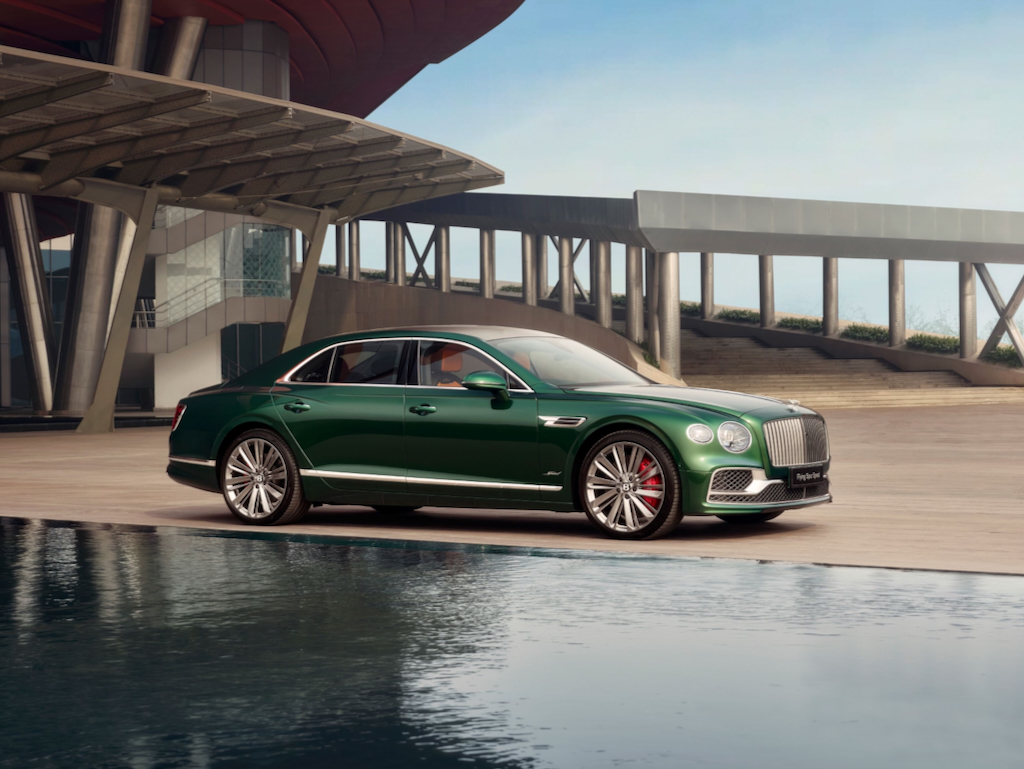 Bentley تقدّم أولى سياراتها بإصدار محدود للهند من ابتكار Mulliner
