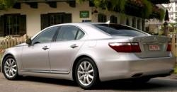 Lexus LS 2008 rear view