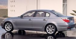 BMW 5-Series 2004 rear view
