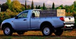 Mitsubishi L200 2008 rear view