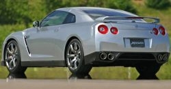 Nissan GT-R 2009 rear view