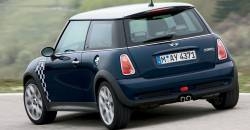MINI Cooper 2005 rear view