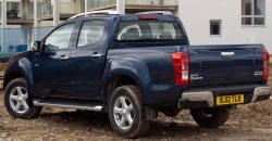 Isuzu D-Max 2013 rear view