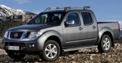 Nissan Navara 2013 front view