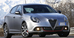 Alfa Romeo Giulietta 2017 front view