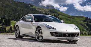 Ferrari GTC4Lusso 2016 front view