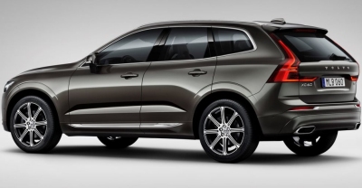 Volvo XC60 2020 rear view