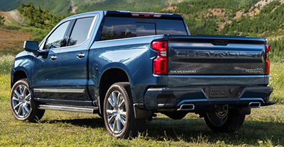 Chevrolet Silverado 2022 rear view