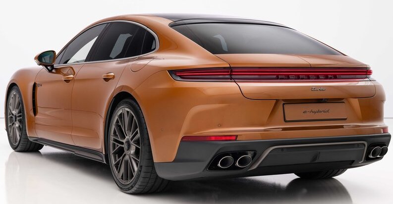 Porsche Panamera 2025 rear view