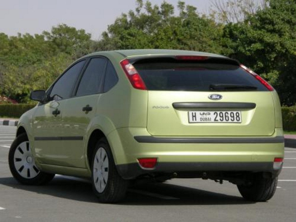 2007 Ford focus hatchback edmunds #2