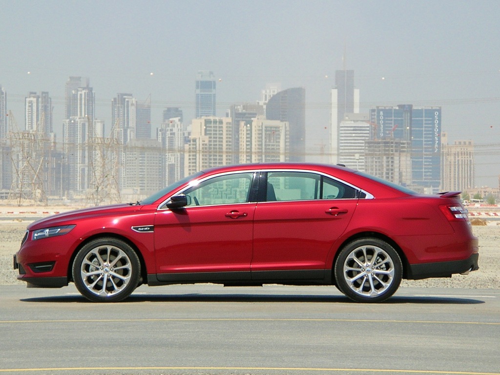 2013 Ford taurus sho curb weight #8