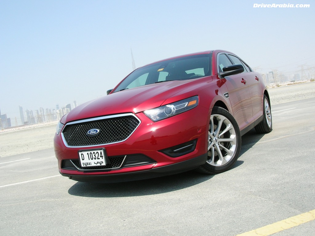 2012 Ford taurus sho curb weight